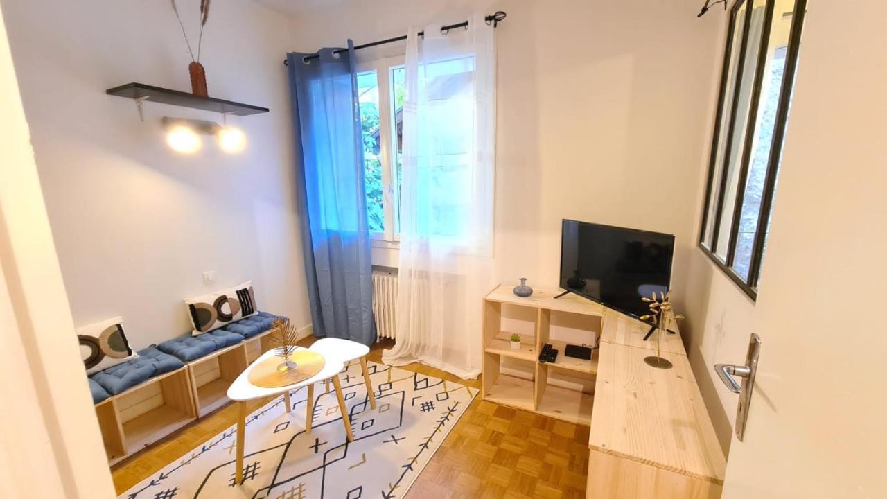 Cosy Pour 3 Avec Terrasse Proche Du Appartement Annecy